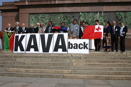 Berlino con rappresentanti Vanuatu per salvare Kava Kava Berlino con rappresentanti Vanuatu per salvare Kava Kava